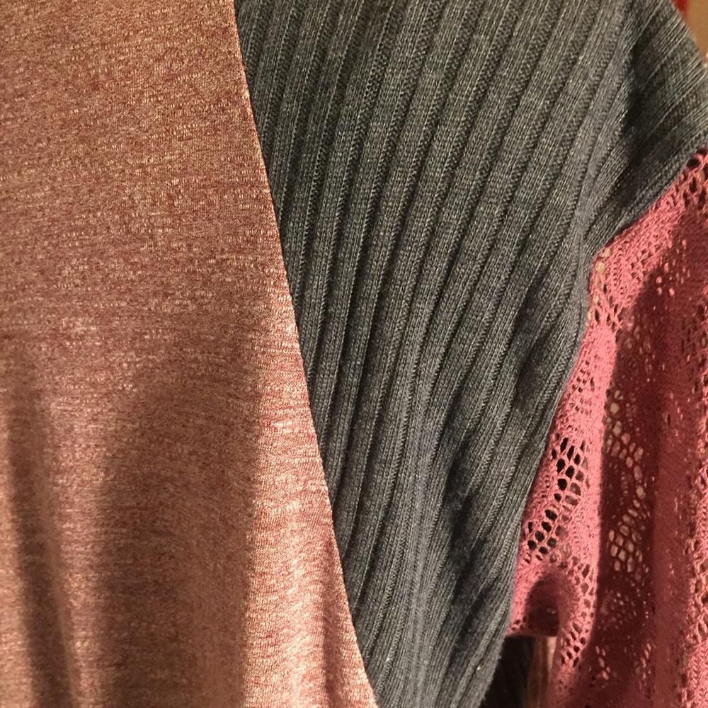 Umgee Raglan/Henley Top - Picture 8 of 8